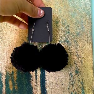 Pom Pom earrings